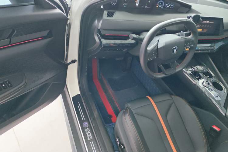 Used CHANGAN UNI-V 2024 1.5T Prestige Edition
