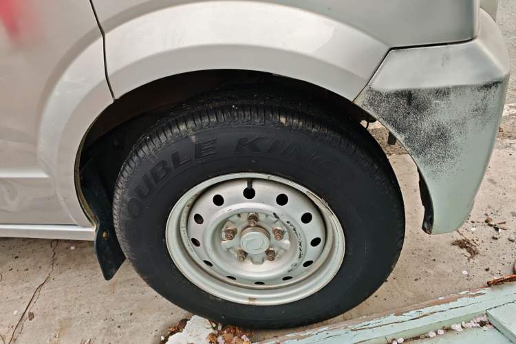 Used Dongfeng Xiaokang C35 2019 1.5L Base Version II Sedan China VI Emission Standard DK15 Right Front Wheel Hub