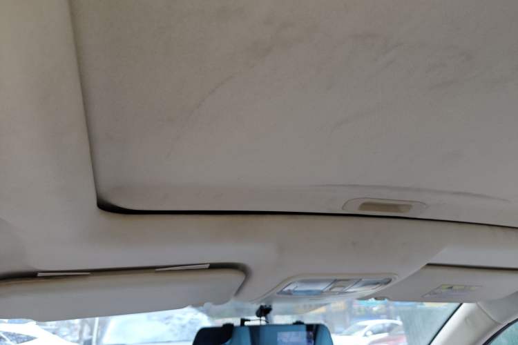 Used CHANGAN Alsvin V7 2015 1.6L Automatic Enjoyment Model China IV Standard
