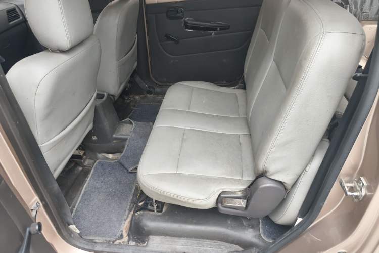 Used Wuling Hongguang 2014 1.5L Base Version Left Rear Seat