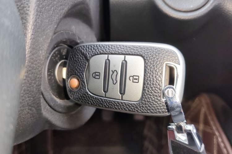 Used Wuling Hongguang S3 2019 1.5L Manual Standard Version China VI Standard
