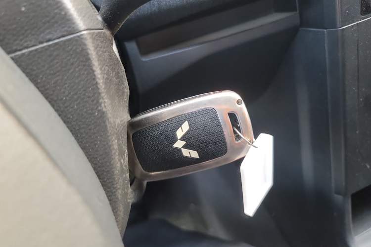 Used Wuling Hongguang PLUS 2020 1.5L Manual Standard Edition 7-Seater