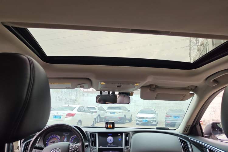 Used Infiniti Q50L 2016 2.0T Comfort Edition Headliner