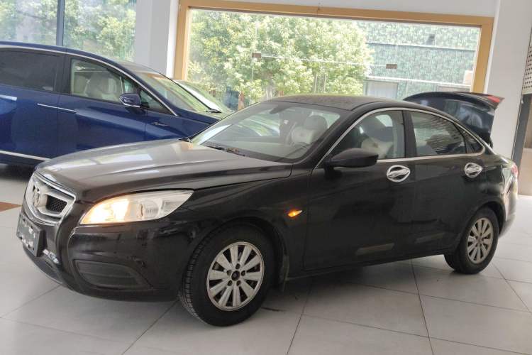 Used BAIC Senova D50 2014 1.5L manual standard version
