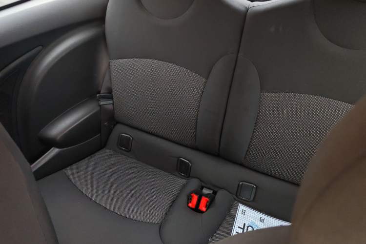 Used MINI 2011 1.6L ONE