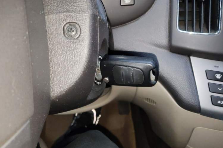 Used Hyundai Celesta 2011 1.6L Automatic Luxury Version
