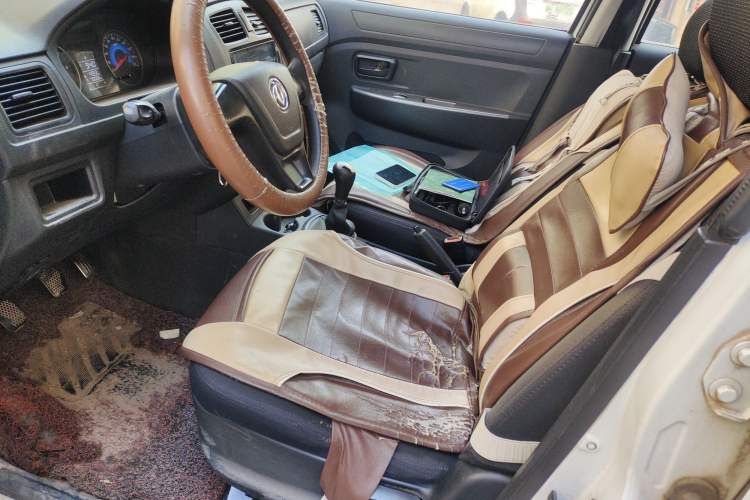 Used Dongfeng Fengon 330 2014 1.5L Manual Utility Version DK15 Left Front Seat