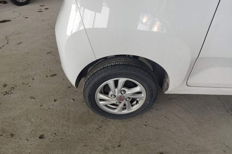 Used Wuling Hongguang MINIEV 2021 Macaron Fashion Model Lithium Iron Phosphate