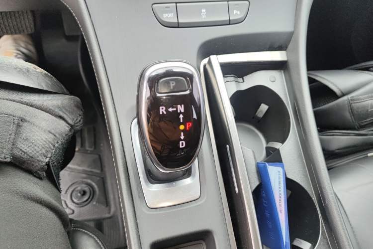 Used Buick LaCrosse 2018 20T Elite Edition Gear Lever