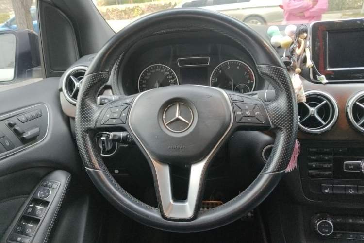 Used Mercedes-Benz B-Class 2013 B 260
