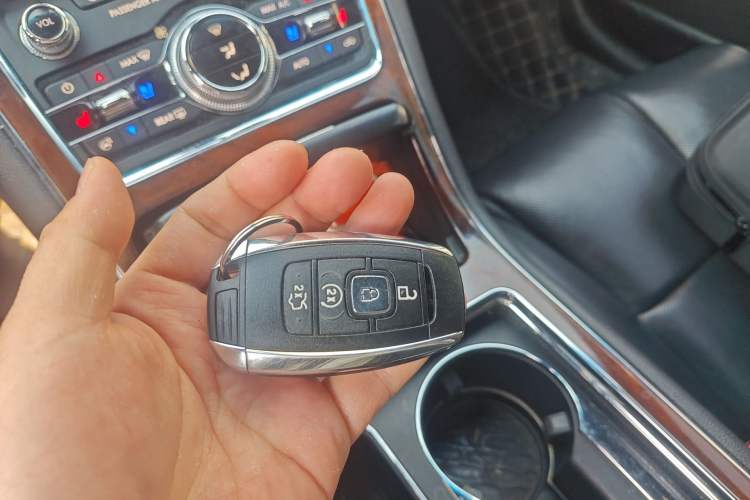 Used Lincoln Continental 2018 2.0T Two-Wheel Drive Luxury Edition Vehicle Key