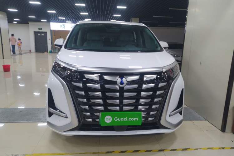 Used Denza D9 2022 DM-i 970 Four-Wheel Drive Flagship Model