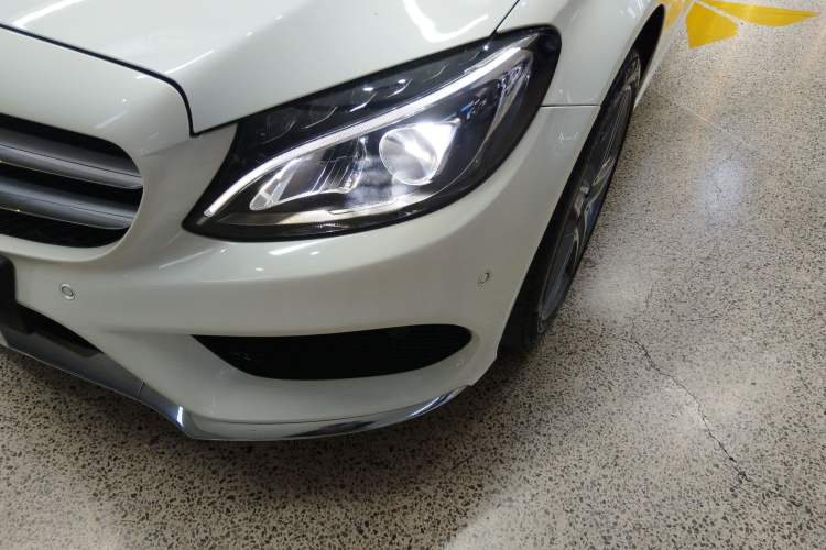 Used Mercedes-Benz C-Class 2015 C 200 station wagon Left Front Headlight