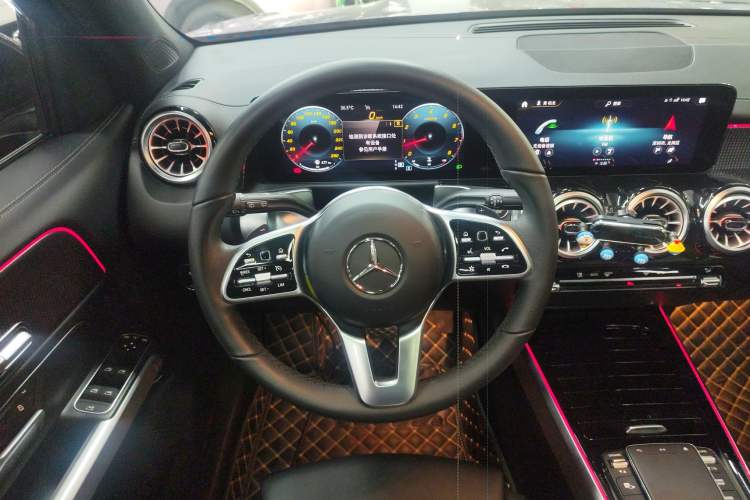 Used Mercedes-Benz GLB 2022 GLB 220 Dynamic Edition Steering Wheel