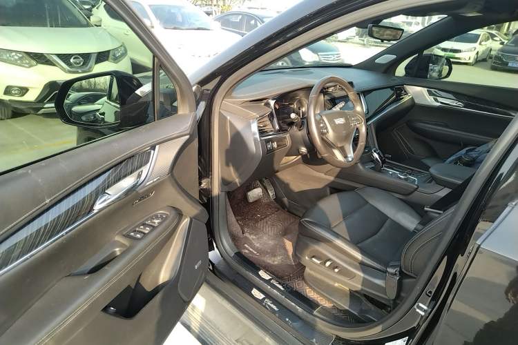 Used Cadillac XT6 2022 2.0T Six-Seater Four-Wheel Drive Luxury Version