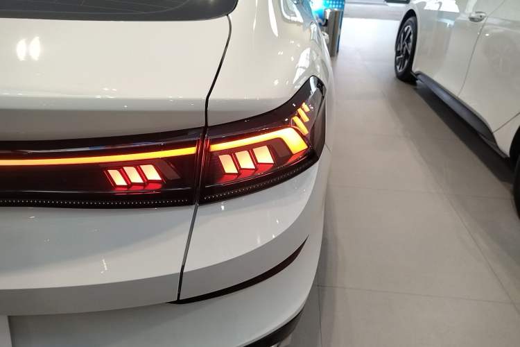 Used Volkswagen Lamando 2025 Lavida L 280TSI DSG Cool & Spicy Edition