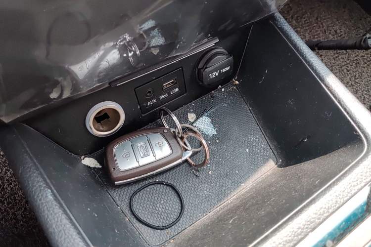 Used Hyundai Mistra 2016 1.8L Automatic Smart GLS Vehicle Key