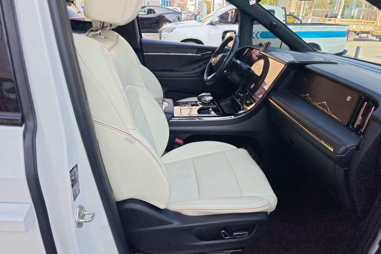 Used GAC Trumpchi M8 2023 Zongshi Series Dual-Motor YuZun Edition
