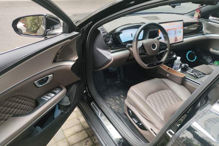 Used BYD Han 2022 DM-i 121KM Prestige Model