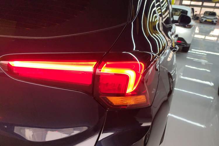 Used Buick Encore GX 2020 20T CVT Two-Wheel Drive Luxury Version