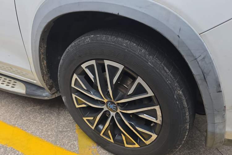 Used BYD Song New Energy 2017 Song DM 1.5TID All-Wheel Drive Luxury Model
