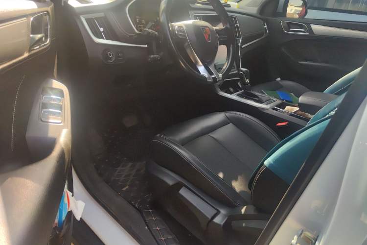 Used Roewe RX5 2020 20T Automatic 4G Connected Million Edition
