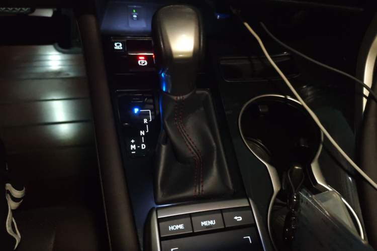 Used Lexus RX 2020 Revised Version 300 Two-Wheel Drive Comfort Edition