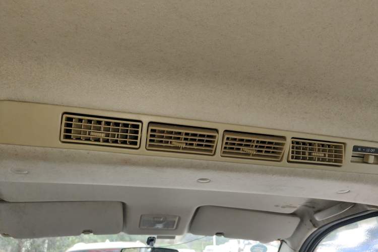 Used CHANGAN KAICHENG Ounuo S 2014 1.5L Luxury Model Headliner