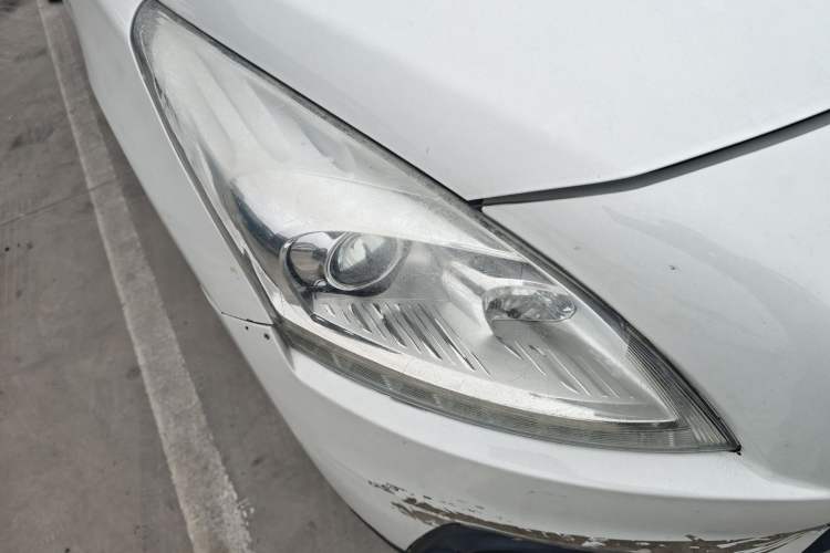 Used Peugeot 3008 2013 2.0L Automatic Classic Edition Right Front Headlight