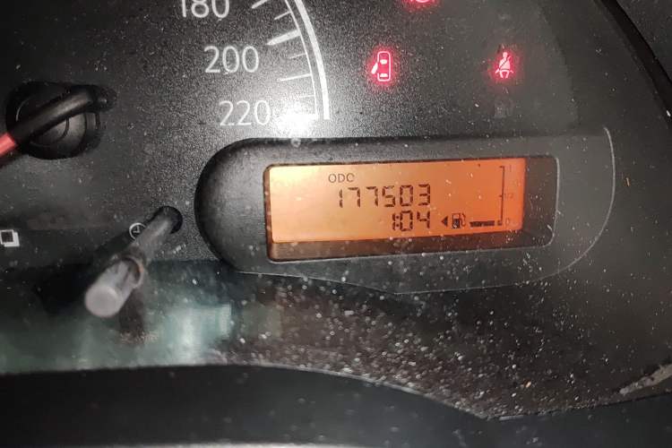 Used Nissan Sunny 2011 1.5XE Manual Comfort Edition Odometer Close Up