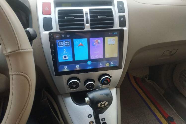 Used Hyundai Tucson 2009 2.0L Automatic Two-Wheel Drive with Sunroof