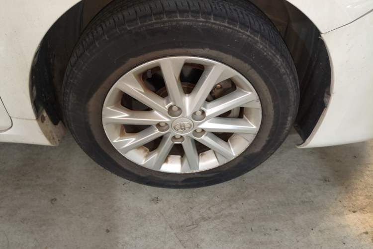 Used Toyota Camry 2016 2.0G 10th Anniversary Leading Edition Right Front Wheel Hub