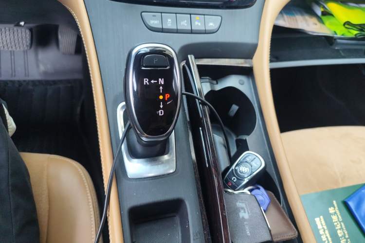 Used Buick LaCrosse 2018 28T Luxury Model
