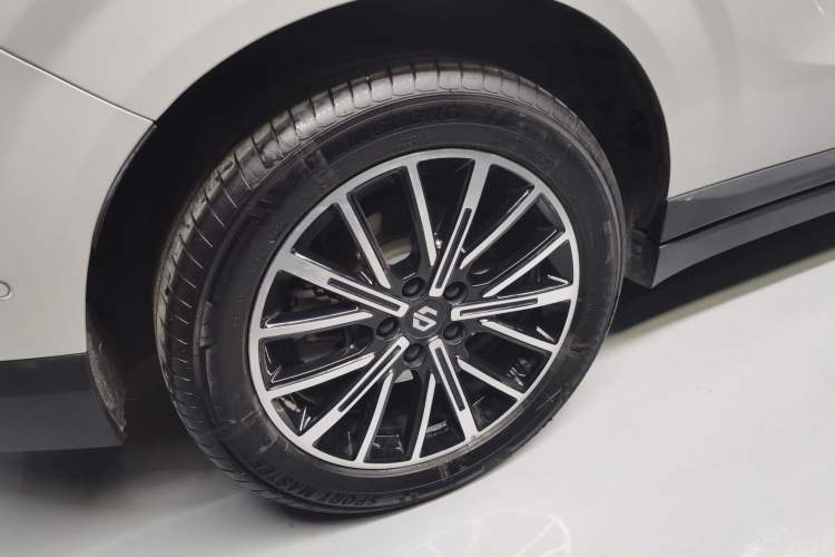 Used Leapmotor B10 2025 510 Joyful Edition
