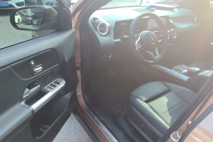 Used Mercedes-Benz EQA 2022 EQA 260
