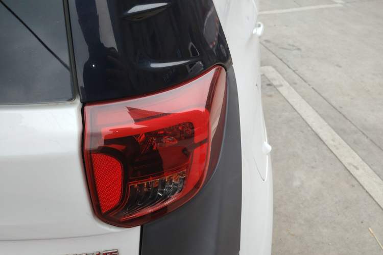 Used Chery QQ Little Ant 2022 Sweet Pink Edition Half-Sugar Version Lithium Iron Phosphate 30 kW 301 km
