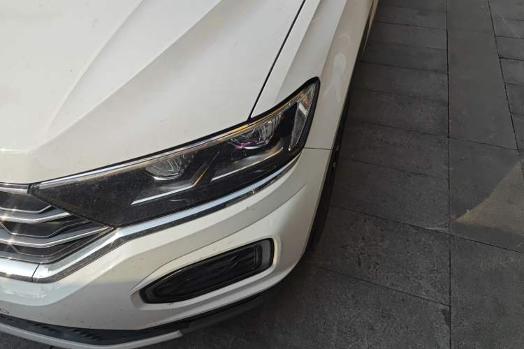 Used Volkswagen T-ROC 2022 280TSI DSG Two-Wheel Drive Comfort PLUS