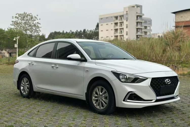 Used Hyundai Celesta 2018 1.6L Automatic GL Enjoyment Edition China VI compliant Exterior 1