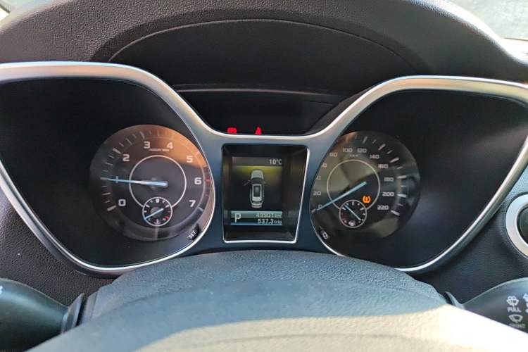 Used JMC Yusheng S330 2016 1.5L GTDi Automatic Two-Wheel Drive Prestige Edition
