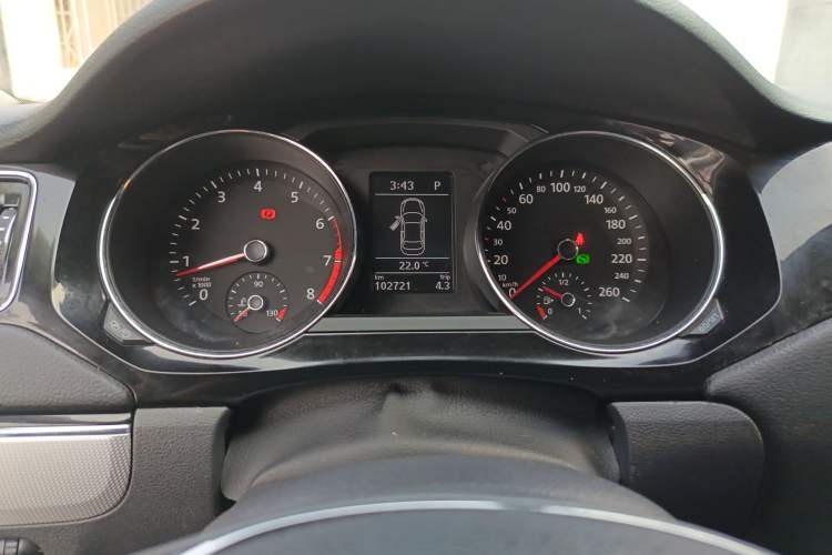 Used Volkswagen Sagitar 2018 280TSI DSG Ignite Edition Instrument Cluster