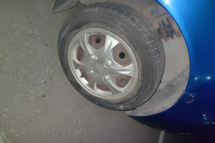 Used Chery QQ3 2012 Stylish Edition 1.0L Manual Start-Up Model Right Front Wheel Hub