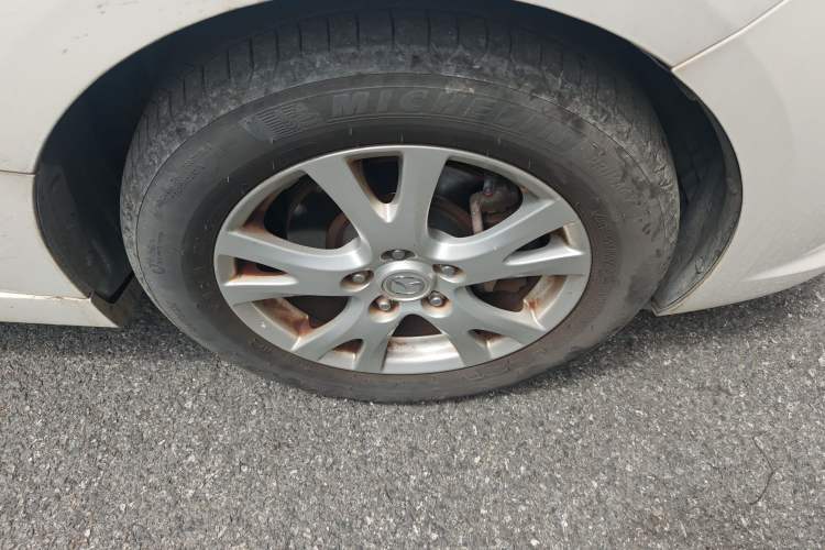 Used Mazda 6 2012 2.0L Automatic Elite Edition Right Front Wheel Hub