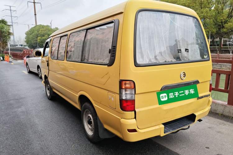 Used Golden Dragon Hiace 2010 2.8T Standard-Height Advanced Version GW2.8TC-2 Rear Left 45 Deg
