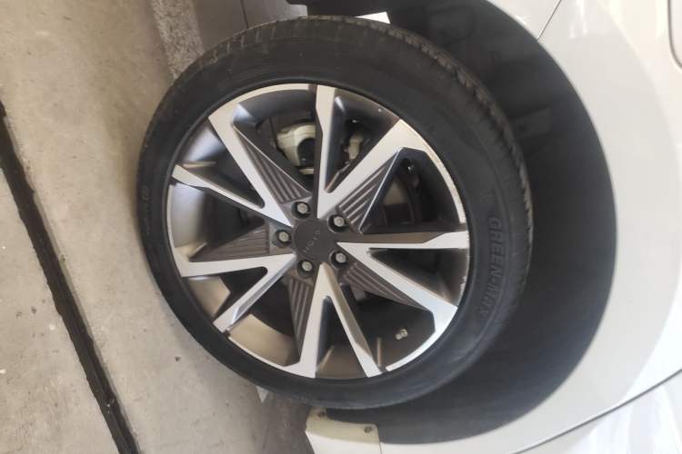 Used AION S Plus 2022 70 Intelligent Edition Right Rear Wheel Hub