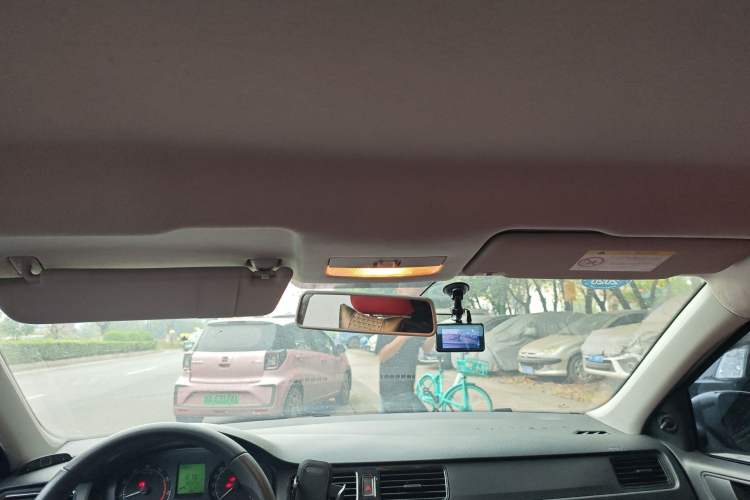 Used Skoda Rapid 2016 1.6L Manual Front-Wheel-Drive Version Headliner