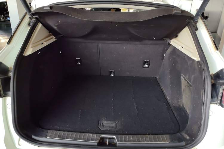 Used Lynk & Co 01 2017 2.0T Two-Wheel Drive Pro Edition
