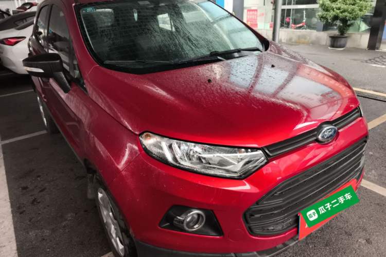 Used Ford EcoSport 2013 1.5L Manual Comfort Model Front Right 45 Deg