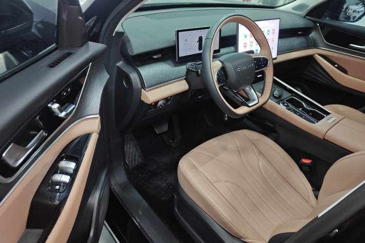 Used Chery Tiggo 8 L 2024 2.0T Two-Wheel Drive Comfort Edition 5 Seats