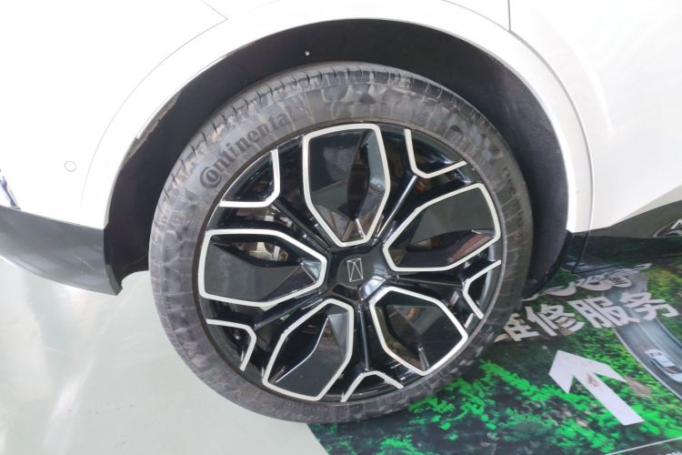 Used Avatr 11 2022 Long-Range Dual-Motor Luxury Edition 5 Seats
