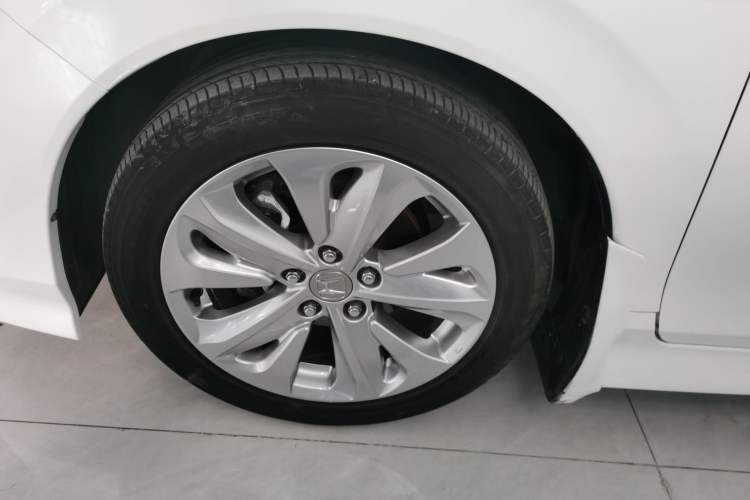 Used Honda Jade 2017 1.8L automatic Comfort version 5 seats